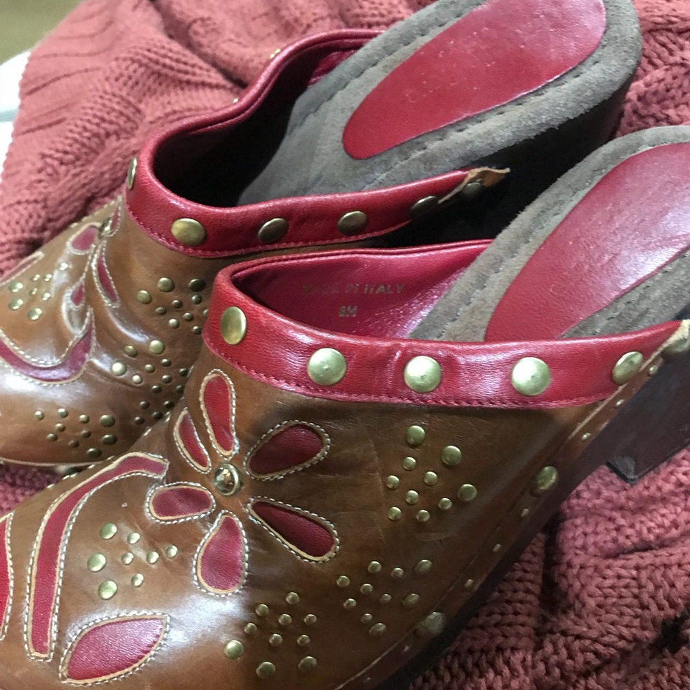 Isabella Fiore made in Italy studded leather clog